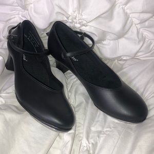 tap shoes (character taps)